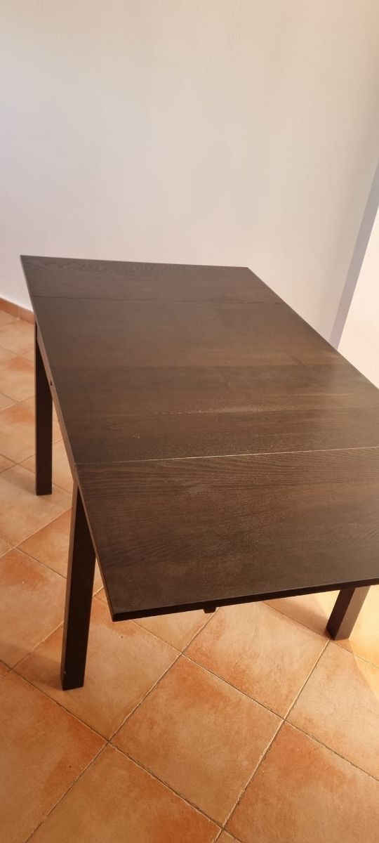 Mesa extensible madera + 2 sillas