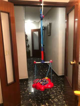 Columpio para marco de puerta