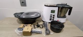 Robot de cocina "MONSIEUR CUISINE"