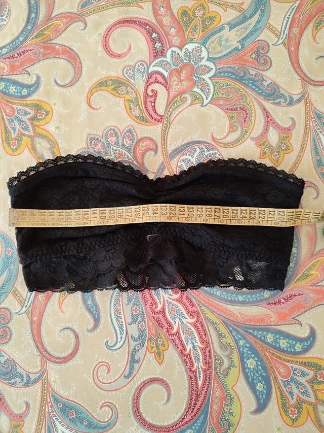 Sujetador bustier, H&M, con etiqueta