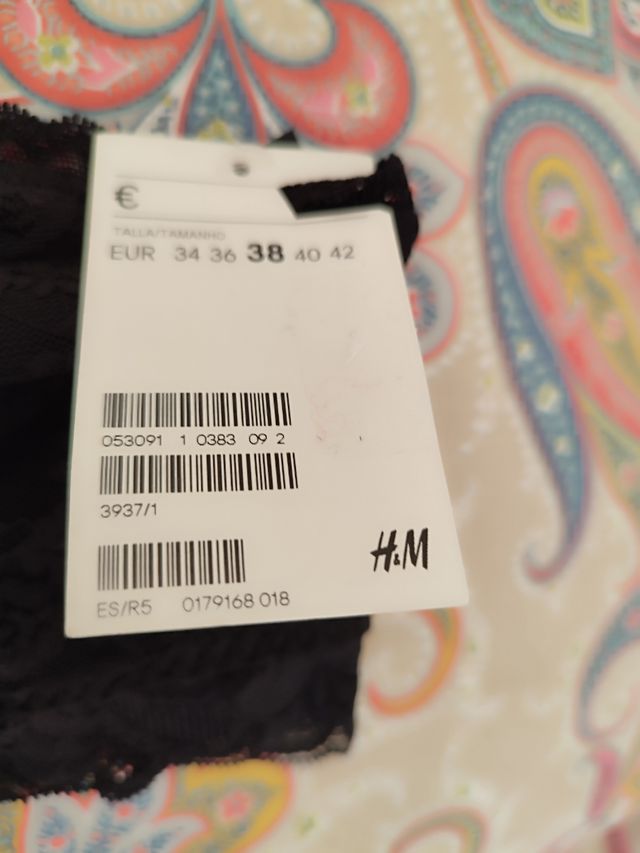Sujetador bustier, H&M, con etiqueta