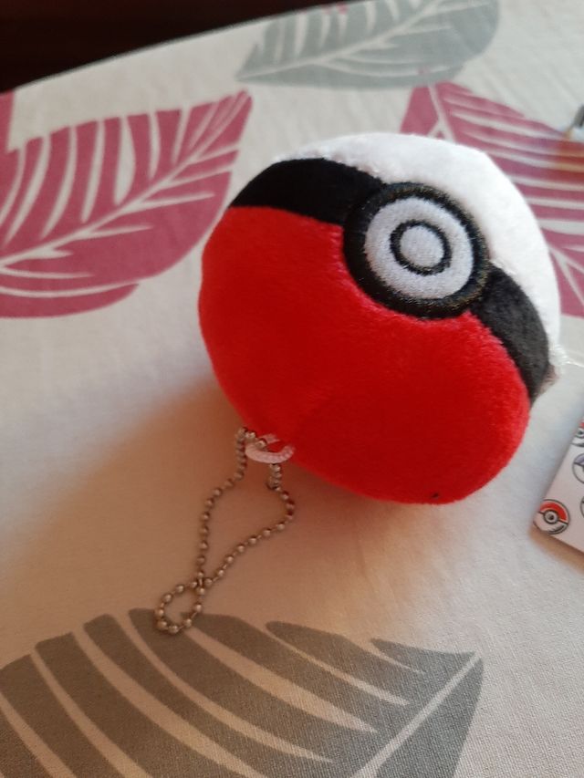 Llavero pokemon nuevo pokeball