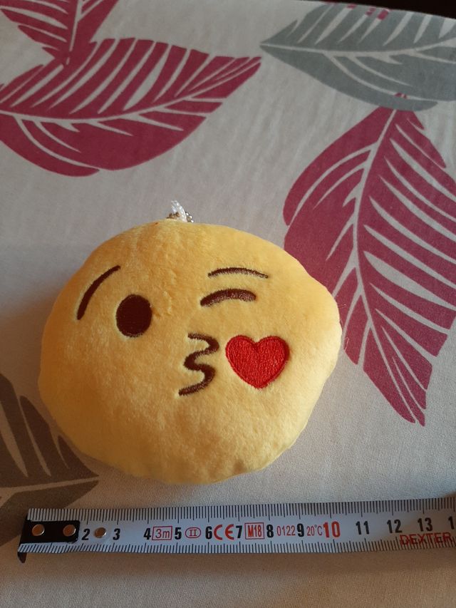 Llavero emoticono nuevo dos modelos