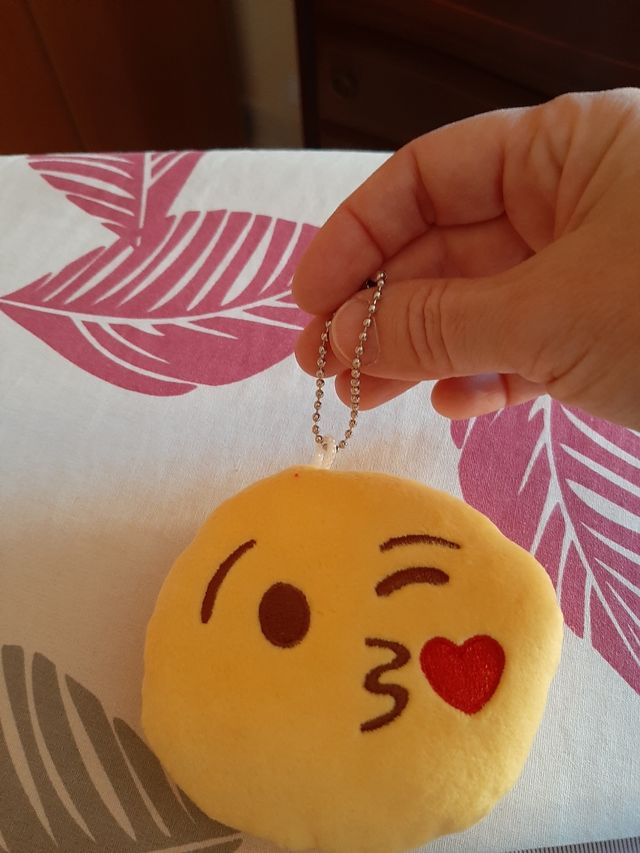 Llavero emoticono nuevo dos modelos