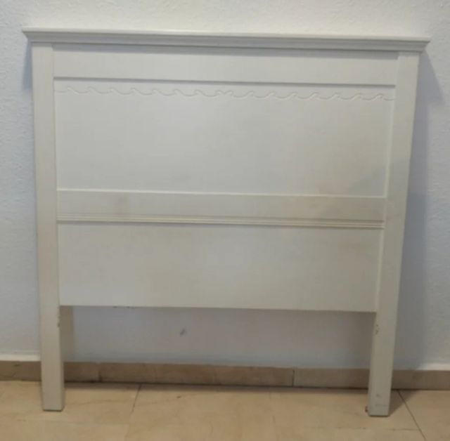 Cabecero de madera blanco