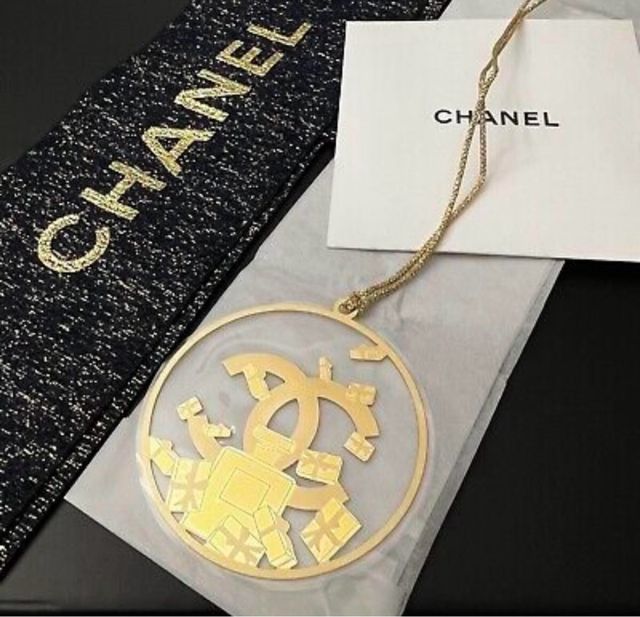 CHANEL CHARM / COLGANTE / ORNAMENTO / ADORNO