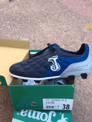 Botas futbol JOMA. Sin estrenar