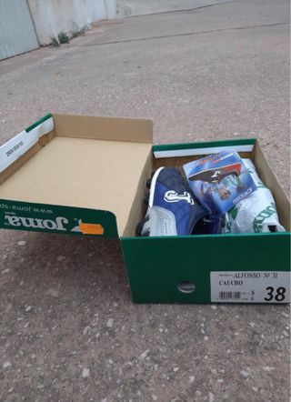 Botas futbol JOMA. Sin estrenar