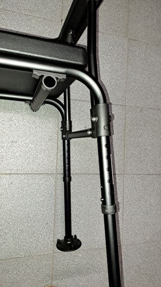 Asiento taburete bañera personas mayores.