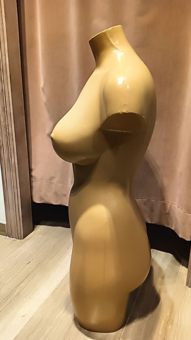Busto/Maniquí mujer para escaparates o Lencerías