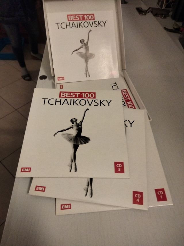 Best 100 Tchaikovsky