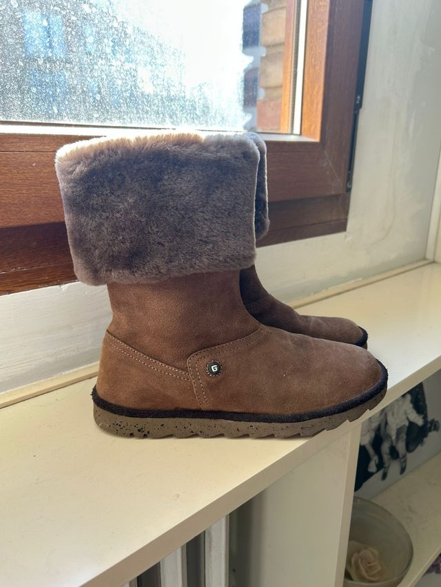 Botas de piel vuelta niña 35