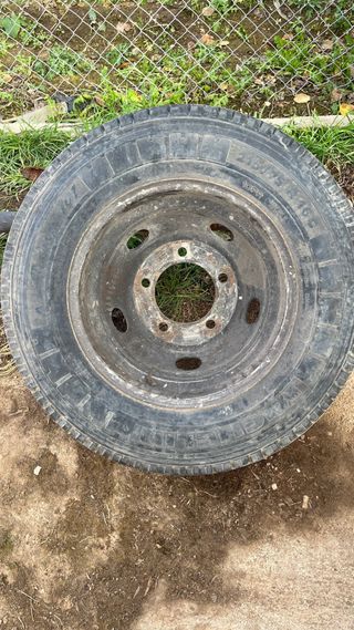 Rueda 215/75 16 C Camion