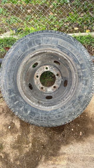 Rueda 215/75 16 C Camion