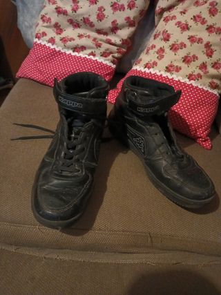 Zapatillas de Marca,  botita