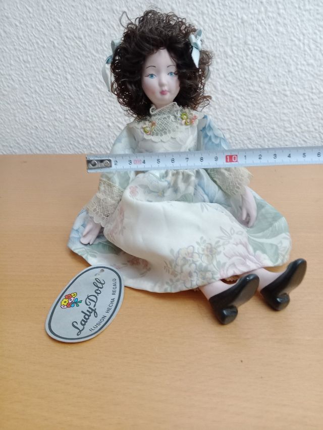 Muñeca Lady Doll porcelana