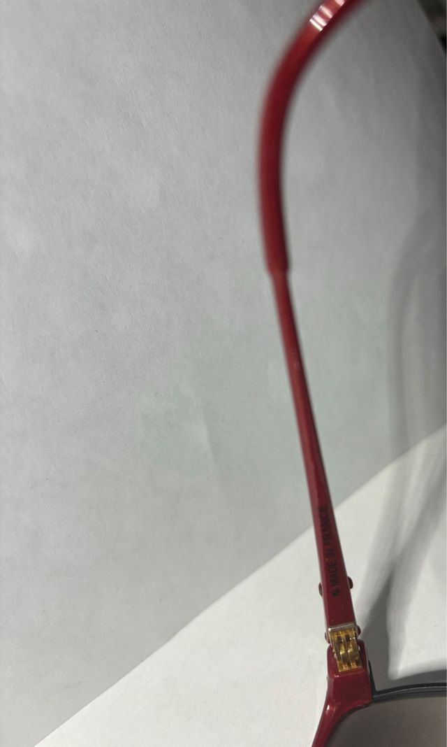 Gafas de sol Charles Jourdan con funda.