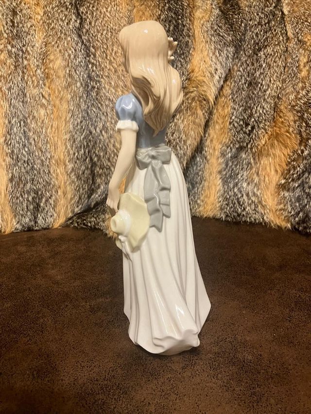 Figura dama de porcelana quart 5.