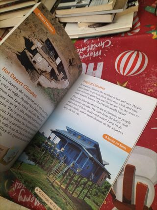 Oxford Read and Discover: Level 5: Homes Around the World (Oxford Read and Discover)