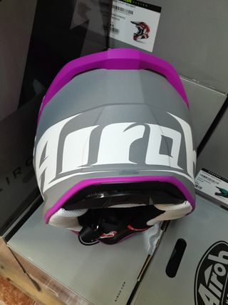 Casco moto XL cross airoh fibra