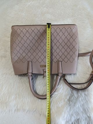 Bolso Guess con bandolera 