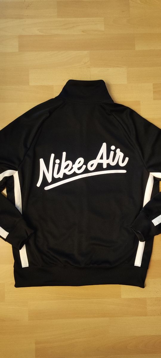 *NUEVA* Chaqueta Nike Air
