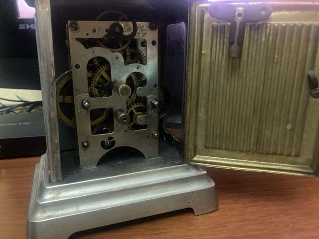 Reloj Despertador  Unghans J