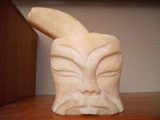 Antiguo mortero de mármol o abalastro 