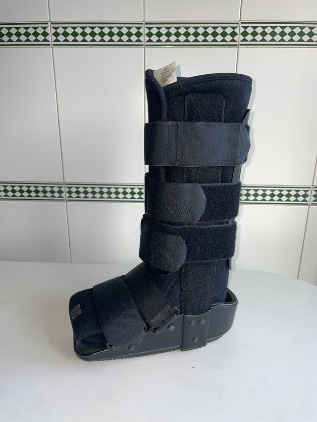 Bota ortopédica. Walker Orliman