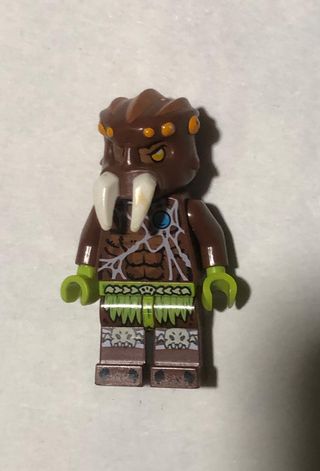 Lego chima personaggi e oggetti vari