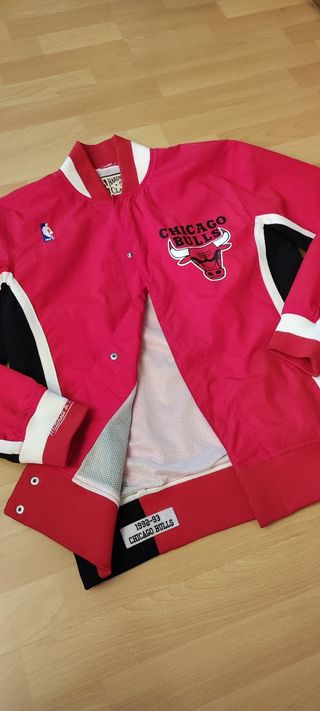 *NUEVA* Chaqueta Chicago Bulls
