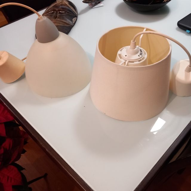 Lamparas de techo.. Rebajo 8 y 5 euros.