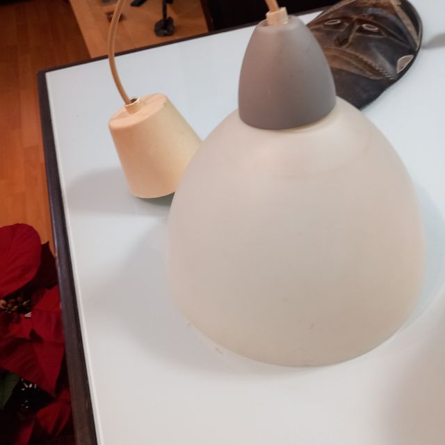 Lamparas de techo.. Rebajo 8 y 5 euros.