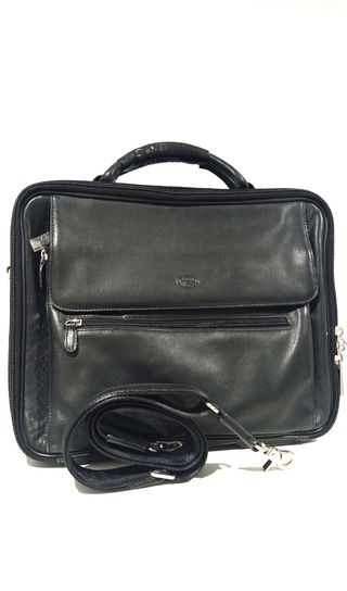 CARTERA O MALETIN DE PIEL DE MARCA