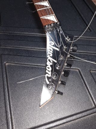 Guitarra Jackson RR3