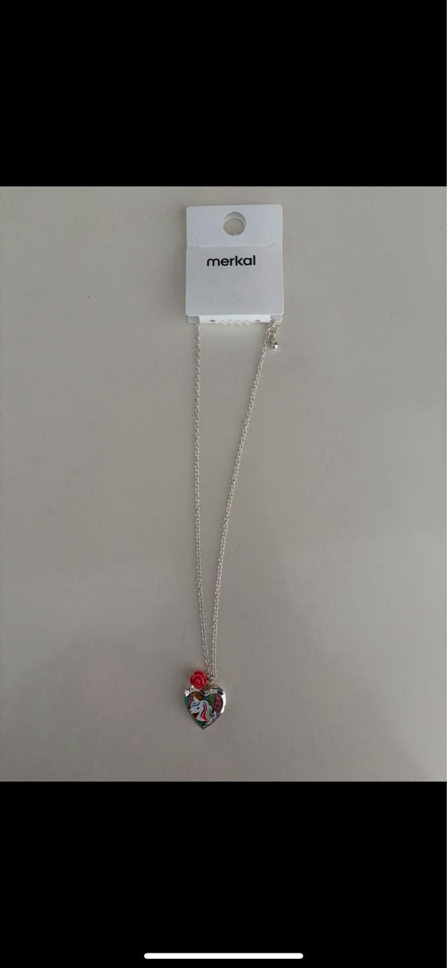 Collana unicorno con etichetta 