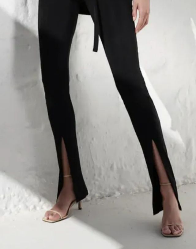 Pantalón zara con etiquetas 