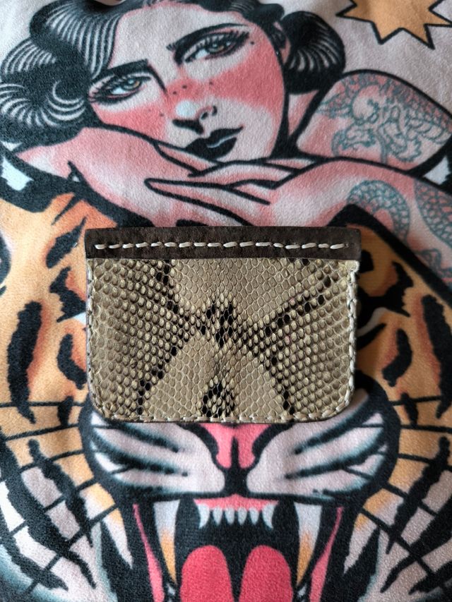 Tarjetero/billetero cuero