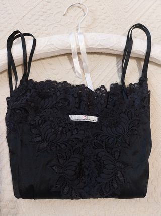 Top de Carolina Herrera . Encaje y Seda