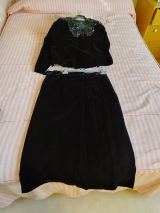 Chaqueta y Falda terciopelo seda.Fiesta