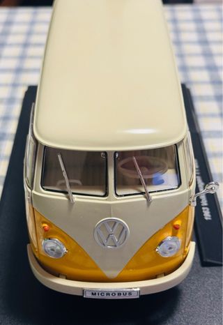 Volksvaghen T1 Bus 1963 1:18.