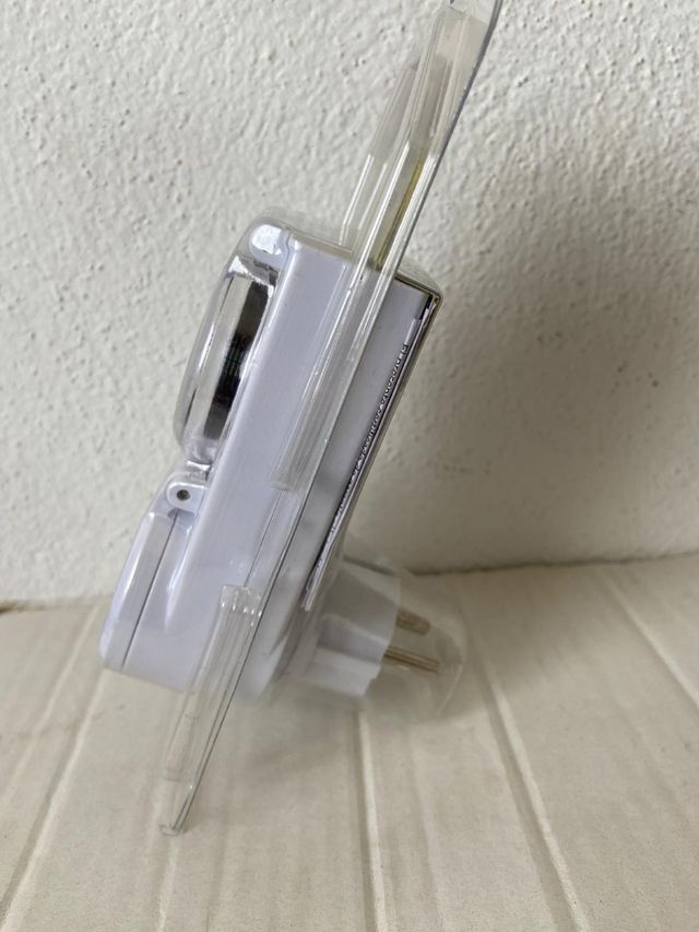 Reloj programador enchufable