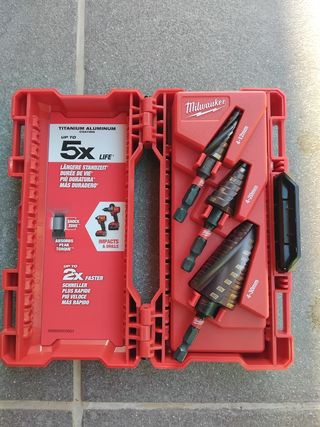 BROCA ESCALONADA SHOCKWAVE KIT 3 UDS MILWAUKEE