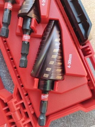 BROCA ESCALONADA SHOCKWAVE KIT 3 UDS MILWAUKEE