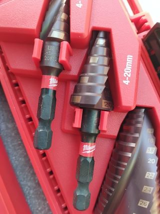 BROCA ESCALONADA SHOCKWAVE KIT 3 UDS MILWAUKEE