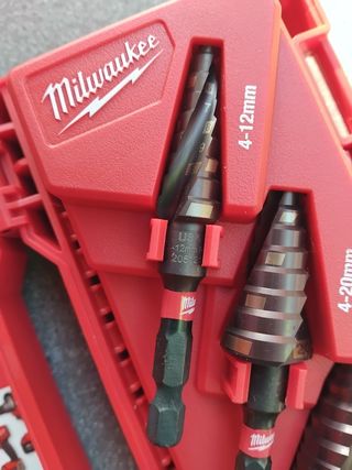 BROCA ESCALONADA SHOCKWAVE KIT 3 UDS MILWAUKEE