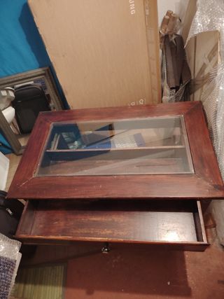 Mesa de madera centro con cristal