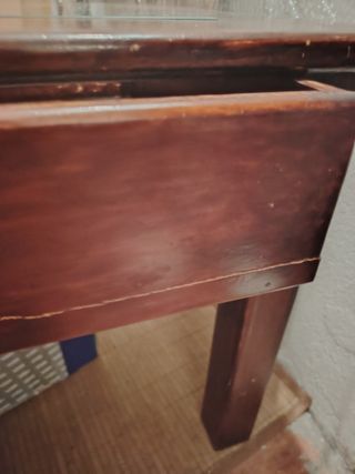 Mesa de madera centro con cristal