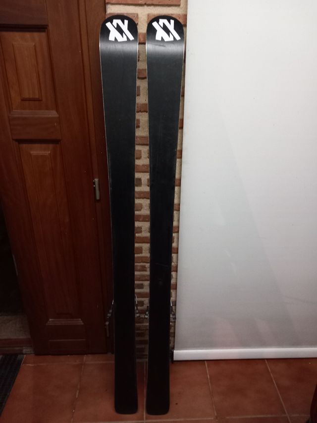 Esqui travesia y pista Volkl Kenja