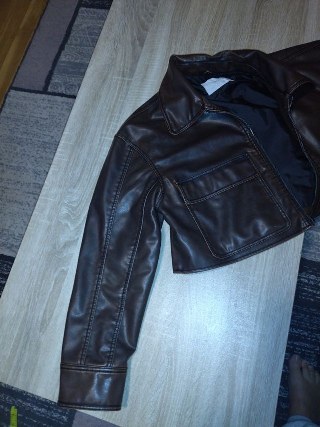 Cazadora mujer de Stradivarius